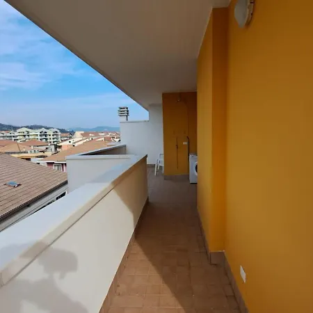 Con Terrazzo E Parcheggio Privato Tortoreto