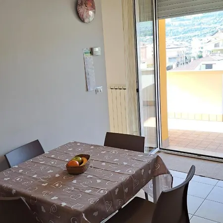 Con Terrazzo E Parcheggio Privato Appartamento
