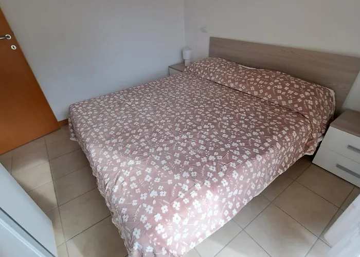 Con Terrazzo E Parcheggio Privato Apartment